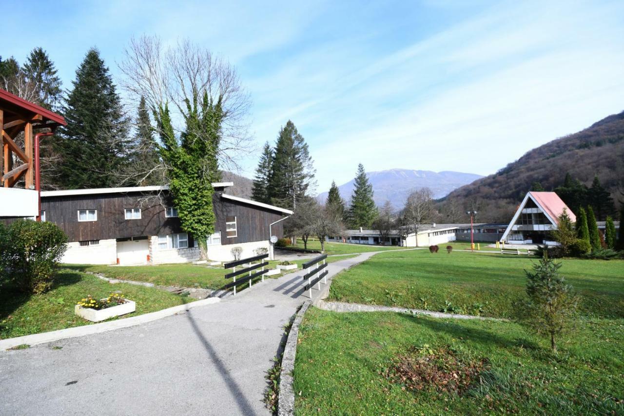 Np Sutjeska Paviljon A Hotel เทียนทิชเท ภายนอก รูปภาพ